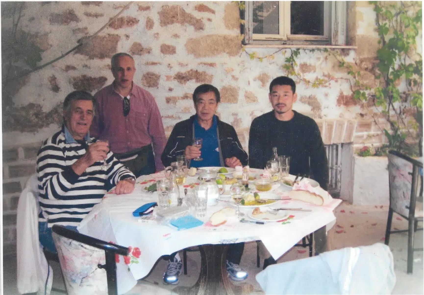 HKanazawa-NKanazawa-GP-Athens-2005 Με τον kancho Kanazawa τον Γ. Παναγιωτίδη και τον υιό Νομπουάκι